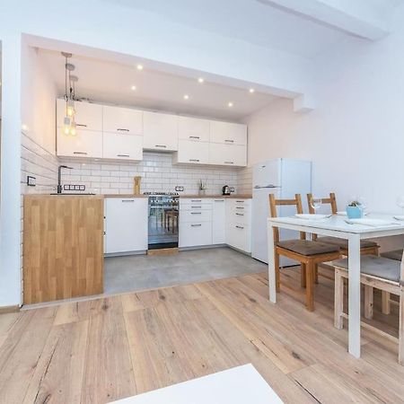 Hello Apartments Brzezno Dworska Gdansk Ngoại thất bức ảnh
